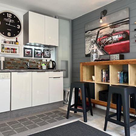Living At Saarpartments - Adultsonly - Business & Holiday Homes With Kitchen For Long- And Short Term Stay, 3 Min To St Johanner Markt And Points Of Interest Saarbrücken Exterior foto